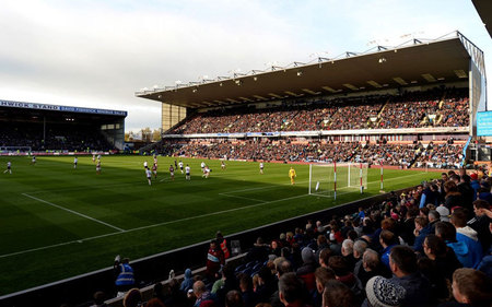 的港口和空 的港口和空